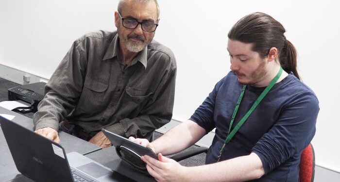 Telstra Tech Savvy - Seniors - South Coast Colleges